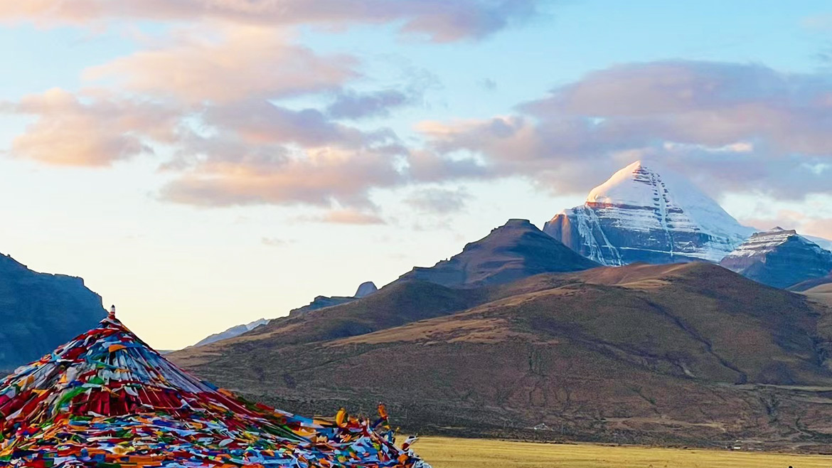 15 Days Tibet Saga Dawa Festival Tour to Mount Kailash and Manasaover Pilgrimate Kora